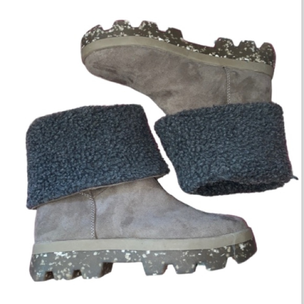 Steve Madden boots cool planet faux recycled materials sustainable NEW 7.5